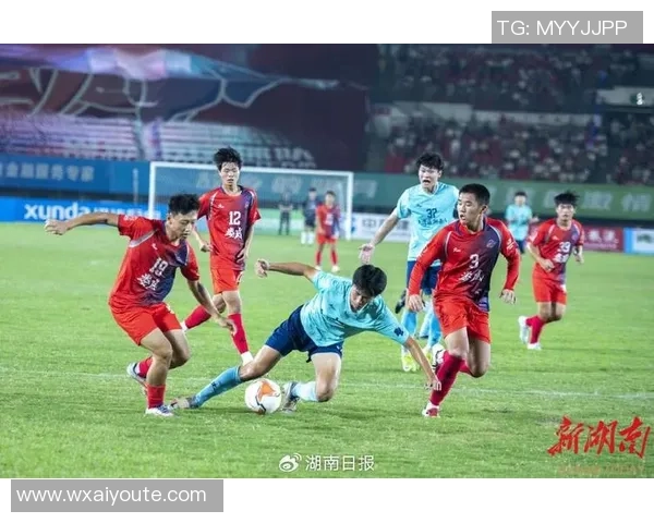 足球明星交响乐盛典:激情与旋律交织的绿茵场之梦 足球明星交响乐盛典:激情与旋律交织的绿茵场之梦